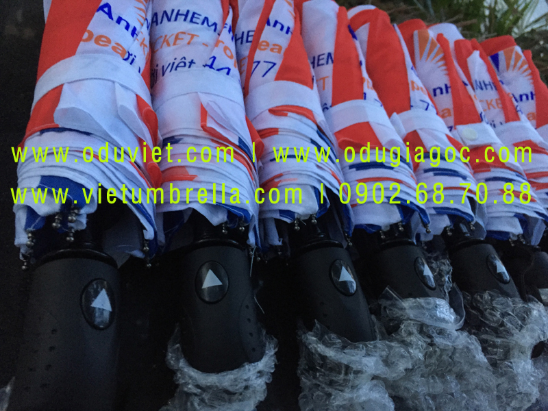 xưởng sản xuất ô dù cầm tay in logo quảng cáo